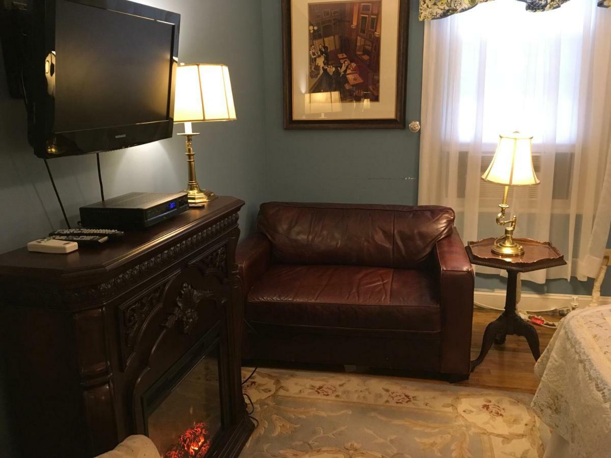 The Red Hook Country Inn, An "Old Rhinebeck" Bed & Breakfast Экстерьер фото